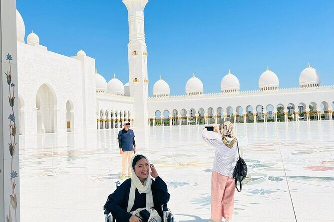 Half-Day Private Tour from Dubai to Sheikh Zayed Grand Mosque - Should You Book This Dubai to Sheikh Zayed Grand Mosque Tour?