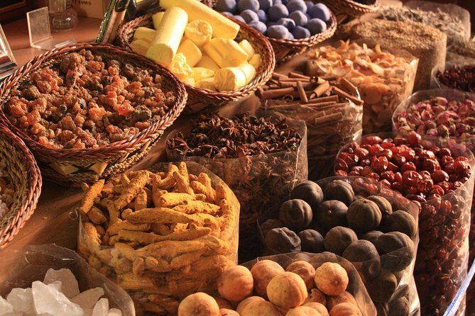 Historic Dubai City Tour - Gold Souk and Spice Souk time: shopping is part of the deal