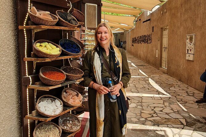Historical Tour in Old Dubai - Getting Oriented: Metro Exit 4 to Old Dubai’s Back Roads