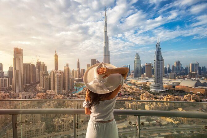Iconic Burj Khalifa Views Experience Dubai's Skyline - Timing, lines, and how to protect your viewing time