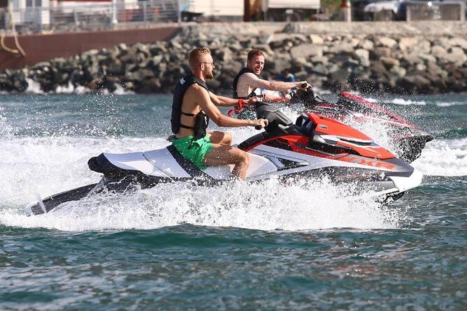 Jet ski Dubai 30 minute Guided Sightseeing Tour - JBR Beach: why this start point is practical