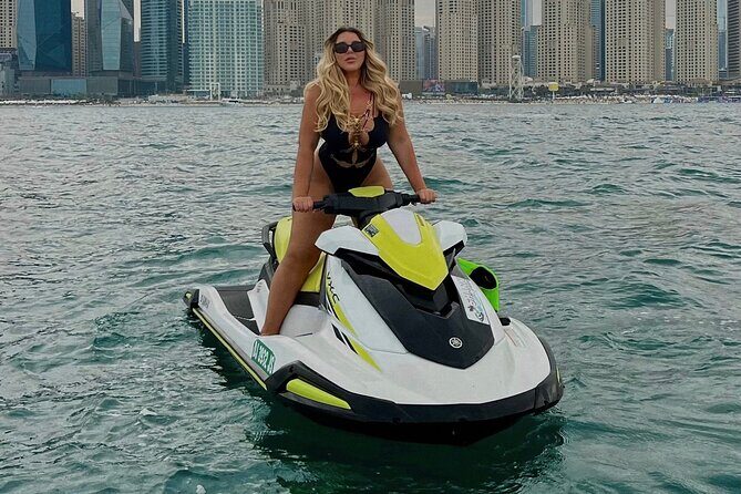 Jet ski Dubai 30 minute Guided Sightseeing Tour - Gear up and store your stuff: where small details matter