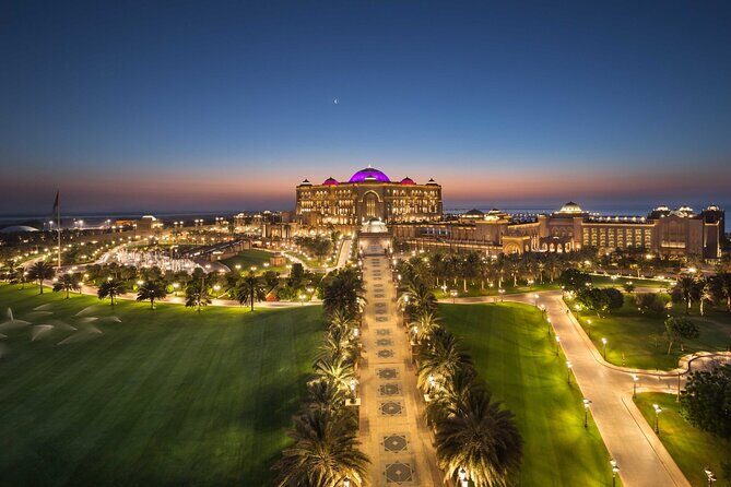 Lebanese Terrace and Emirates Palace with Transfer and Lunch - Emirates Palace setting: views, ambiance, and making it feel worth it