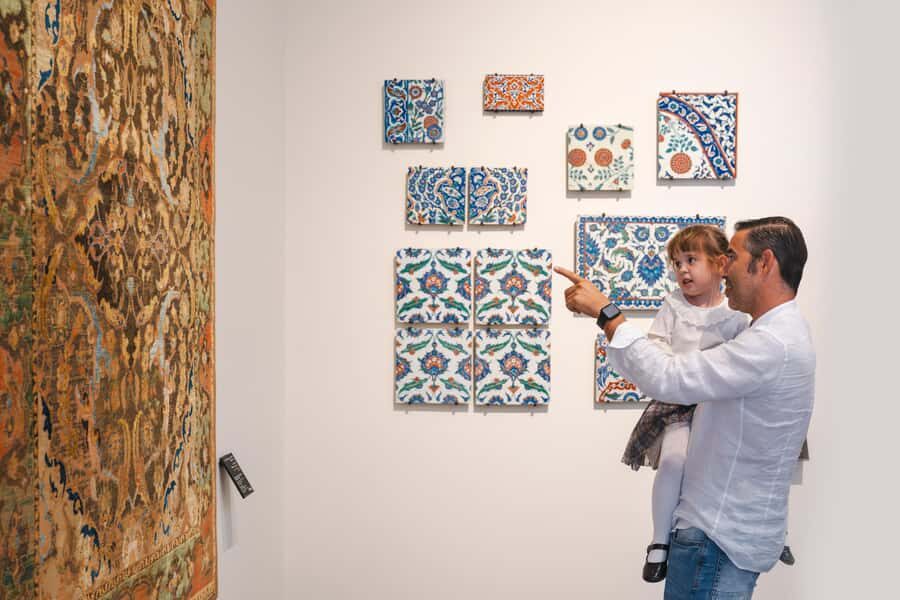 Louvre Abu Dhabi: Join an Express Guided Tour - Group Experience: Built for Families and First-Timers
