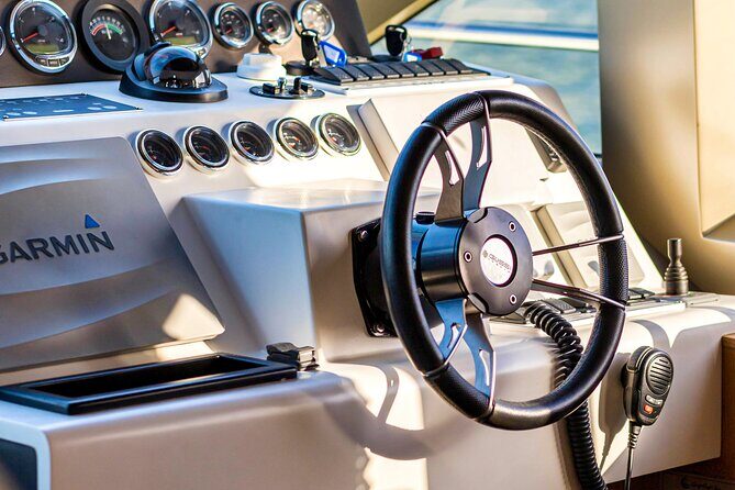 Luxury cruise on The Pearl 48ft to Atlantis & Burj Al Arab. - How long should you book: 2 hours or 4 hours?