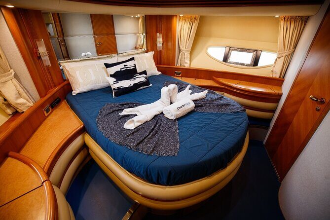 Luxury Yacht Private Rental from Dubai Marina - Skyline photo angles: unobstructed views you can actually use