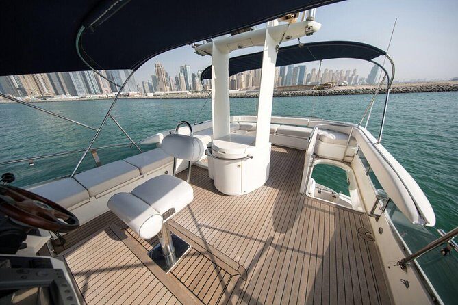 Luxury Yacht Tour Around Palm Island - What’s included vs. what you bring: avoid surprise math