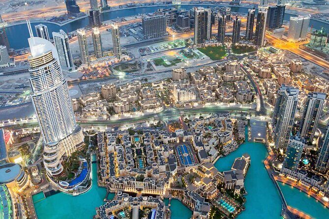 Modern Dubai Tour including Burj Khalifa Tickets - Souk Madinat Jumeirah: the best “traditional” break in a modern day