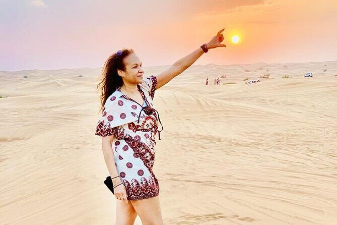 Morning Camel Trekking Over the Red Sand Dunes - Who runs the show (and what a small group feels like)