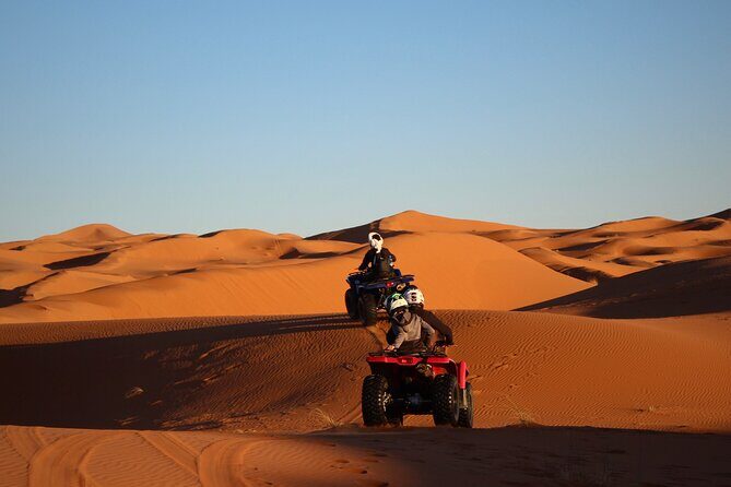Morning Desert Safari Dubai:Red Dunes Desert,Camel Ride,Sand Boarding (Private) - Photos in the middle of the desert: why that pause matters