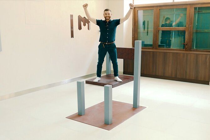 Museum of Illusions Dubai Tickets - Photo-Friendly Illusions Without Needing a Tech Setup