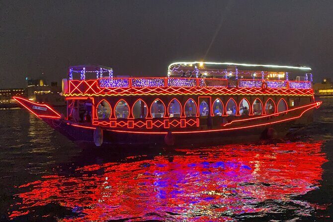 New Year Fireworks Cruise. Witness the spectacular fireworks in Dubai - Service and hygiene: what to check early