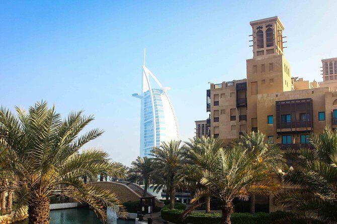 Old and Modern Dubai City Tour - Palm Jumeirah and Atlantis views: starting with a skyline wow
