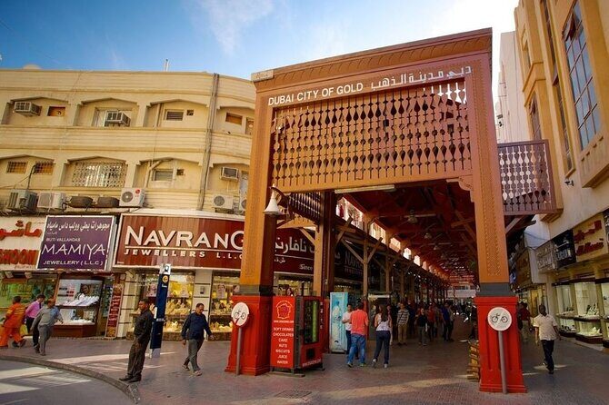 Old and Modern Dubai FullDay Private Tour with Blue Mosque Visit - Souk Madinat Jumeirah: Shopping With Waterfront Attitude
