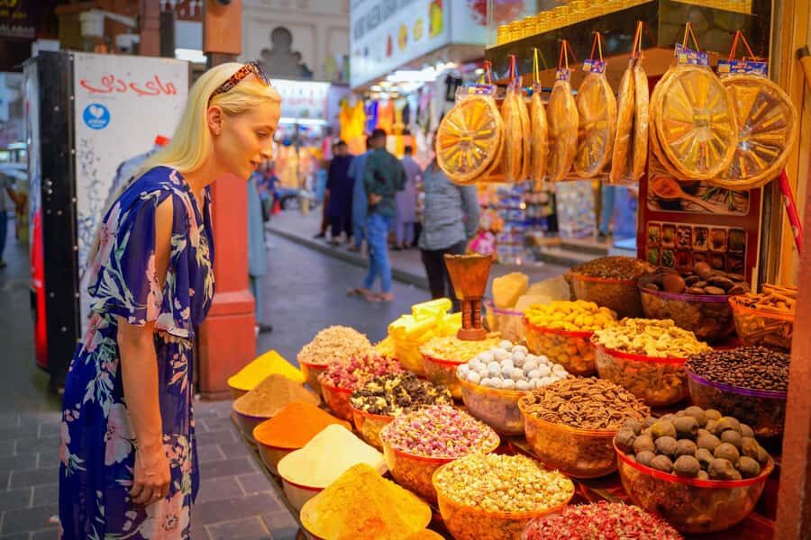 Old Dubai Guided Tour With Photographer: Souks & Street Food - Al Khayma Heritage House again in spirit: tea, dates, and the culture link