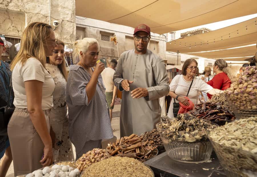 Old Dubai Historic Guided Tour: Creek, Street Food & Souks - Price and value: what $10 buys you here