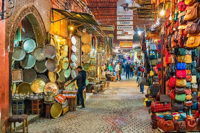 Old Dubai Shopping Tour (Textile, Spice and Gold Souq) - Gold Souk: where the shopping is real and the rules matter