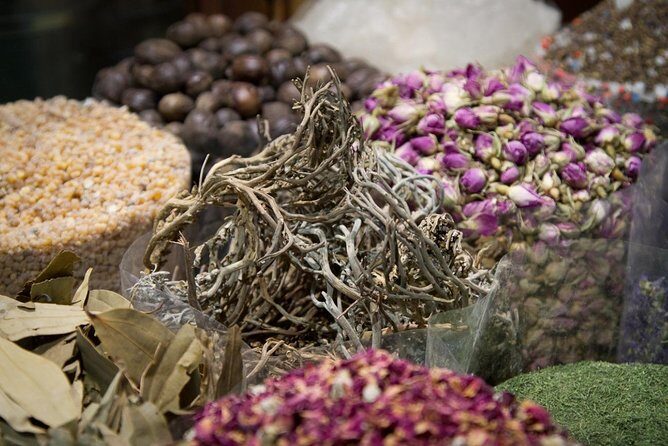 Old Dubai Shopping Tour (Textile, Spice and Gold Souq) - Pickup, transport, and what comfort changes