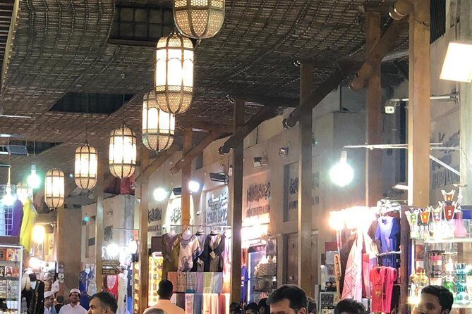 Old Dubai Walking Tour: Abra ride, Creek, Spice & Gold Souks. - Textile Souk in 20 minutes: what to buy (and why you should bargain)