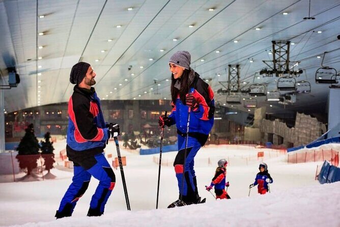 One-Day Ski Dubai with Snow Plus Tickets in the Mall of Emirates - Dress for -1°C: gear, socks, and comfort you can feel fast