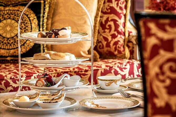 Palazzo Versace Dubai Afternoon Tea - Dubai Creek and the main pool: timing and comfort tips