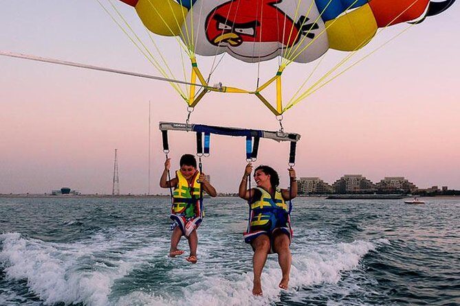 Parasailing - The 15-minute flight: what you actually see over Ras Al Khaimah