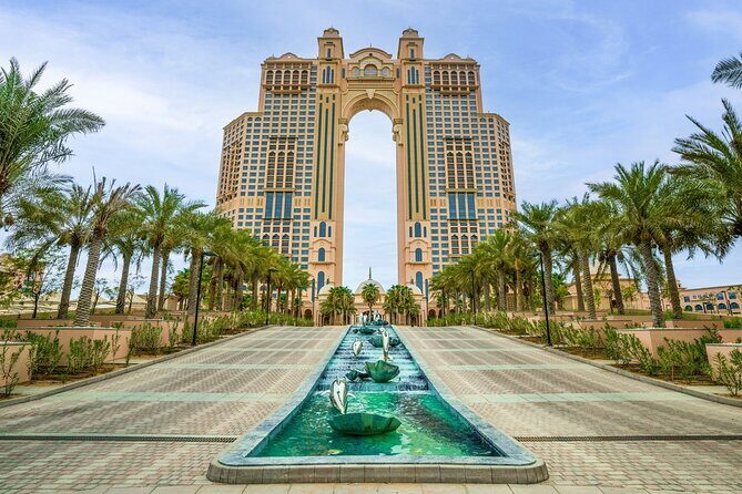 Premium Abu Dhabi Full-day City Tour in A 4x4 Private Vehicle - Abu Dhabi Dates Market: what to buy and what to look for