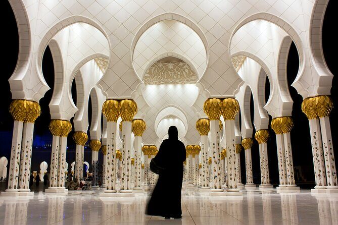 Premium Abu Dhabi Full-day City Tour in A 4x4 Private Vehicle - Lunch break and pacing: how to make an 8-hour day feel good