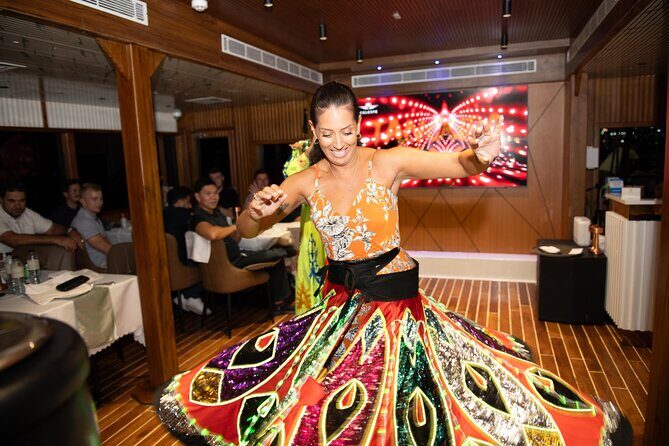 Premium Celeste Dinner Cruise on Dubai Creek with Heritage Views. - The buffet dinner: what’s on the table and how to handle picky tastes