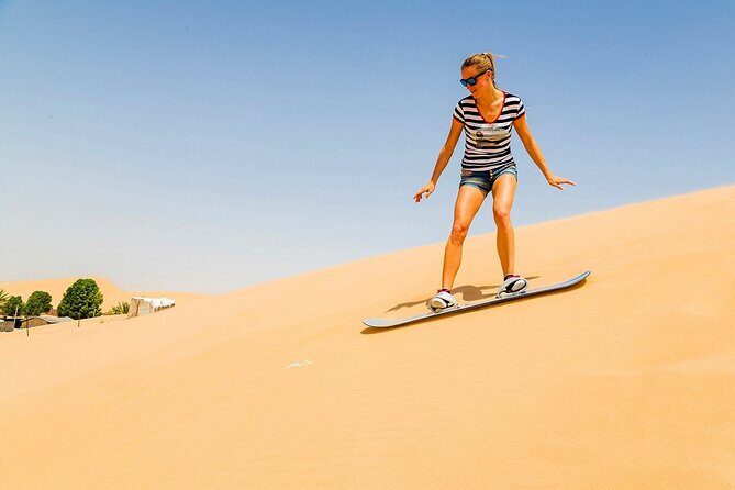 Premium Dubai Desert Safari Experience - Live Shows in One Evening: Belly Dance, Tanoura, and the Fire Show