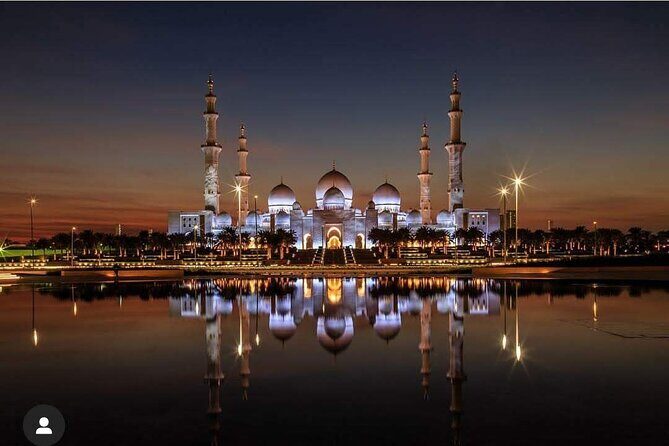 Premium Half Day Abu Dhabi Grand Mosque Tour from Dubai - The guided tour: what to expect and how to get value