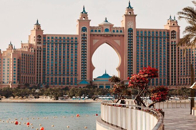 Private 4 hour Dubai Sightseeing Tour with a Guide - Palm Jumeirah: The Pointe, Atlantis, and the Marina skyline