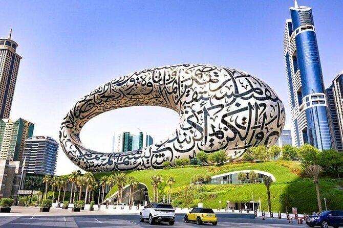 Private 4 hour Dubai Sightseeing Tour with a Guide - Hor Al Anz and Zabeel Palace: royal architecture, mostly from the window