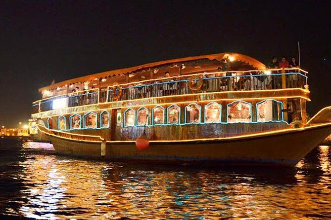 Private 5 hours Dubai city tour - Dubai Frame and the Madinat Jumeirah Area: Architecture With Character