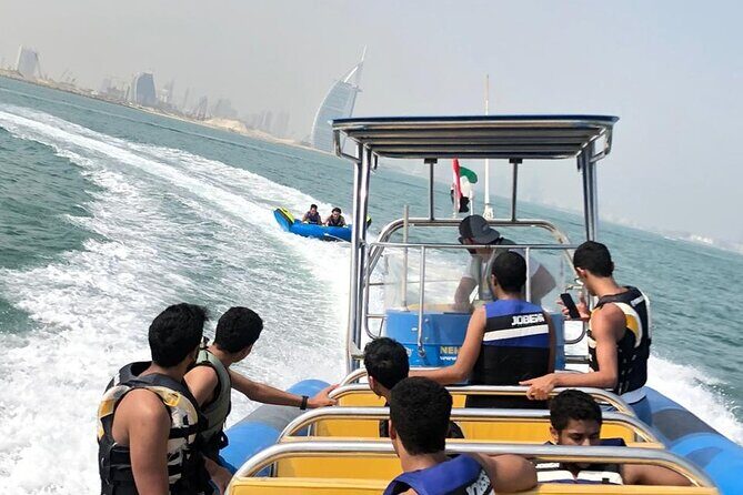 Private 60-min Group Tubing on Speedboat in Dubai - How the 60-minute private tubing session really plays out