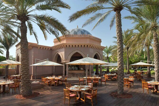 Private Abu Dhabi 5 Wonders Tour with Emirates Palace Lunch - The Founder’s Memorial: Short Stop, Good Viewpoints
