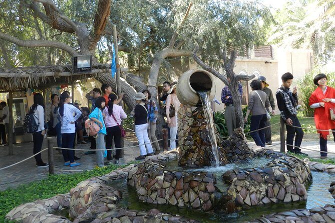 Private Abu Dhabi City Sightseeing Tour from Dubai - Heritage Village in 30 minutes: quick culture, with included entry