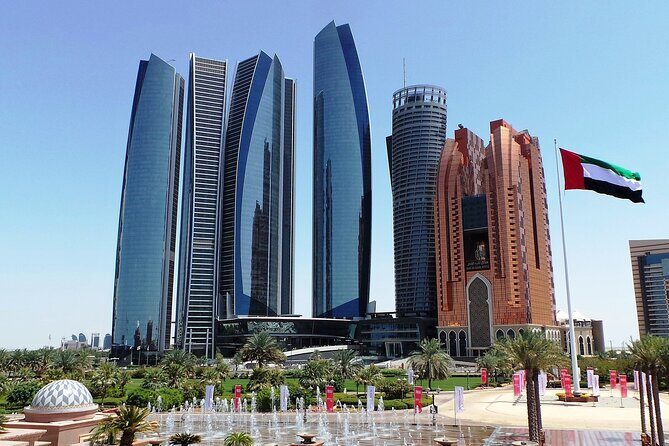 Private Abu Dhabi City Tour From Dubai - Miraj Islamic Art Centre: free entry, short but worthwhile
