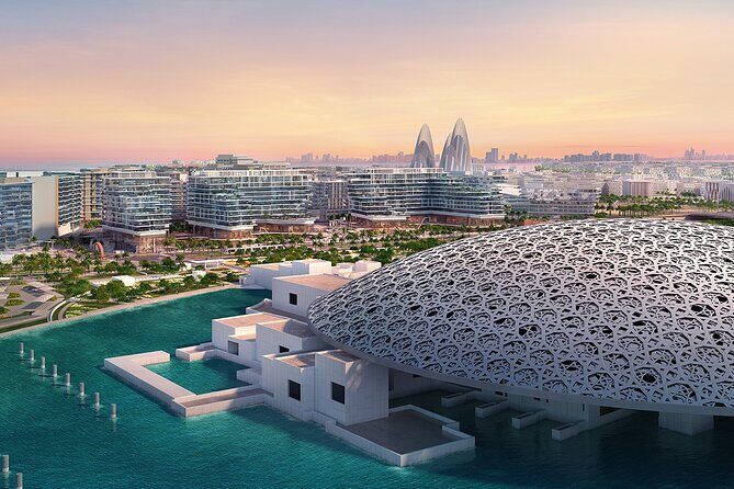 Private Abu Dhabi City Tour From Dubai - Emirates Palace (Mandarin Oriental) entrance: palace architecture and UAE style