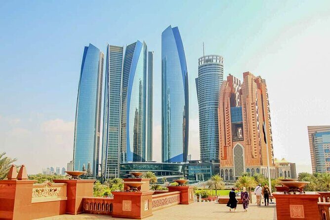 Private Abu Dhabi City Tour From Dubai With Guide - Private Abu Dhabi in 10 hours: the pacing and the payoff