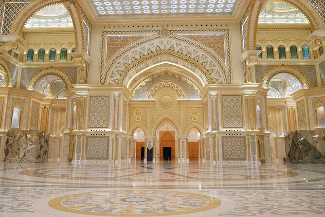 Private Abu Dhabi City Tour with BAPS Temple Visit - Who should book this Abu Dhabi tour?