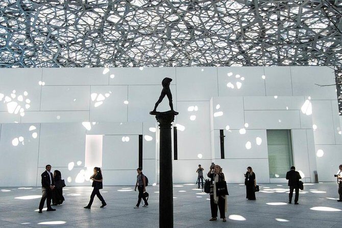 Private Abu Dhabi City Tour with Louvre Museum & Sheikh Zayed Grand Mosque - Sheikh Zayed Grand Mosque Center: your first major wow stop