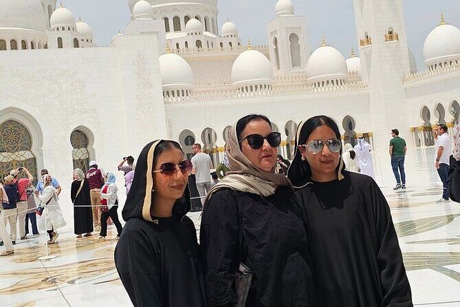 Private Abu Dhabi City Tour with Pick up from Dubai or Abu Dhabi - Private SUV pickup makes Abu Dhabi feel easy