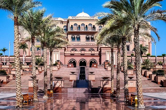 Private Abu Dhabi Full Day City Tour - What really makes it feel private: the guide’s flow