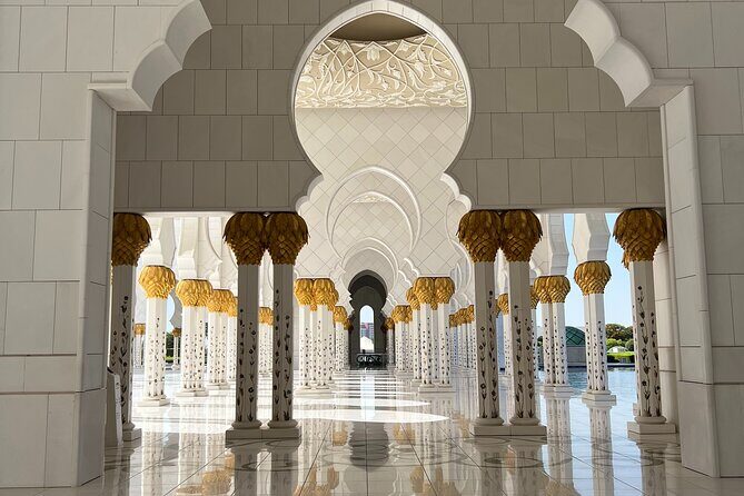 Private Abu Dhabi Grand Mosque Tour from Dubai - Sheikh Zayed Grand Mosque: why this Abu Dhabi stop feels worth the drive