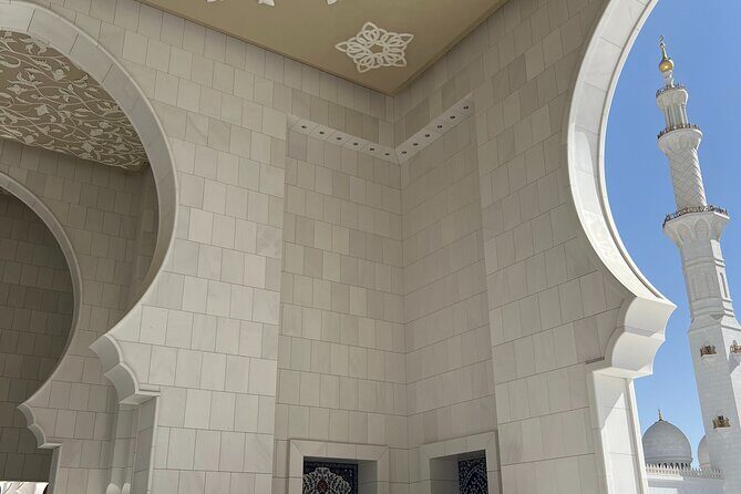 Private Abu Dhabi Grand Mosque Tour from Dubai - How much mosque time do you really get in 4 hours?