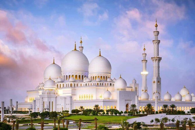 Private Abu Dhabi Sheikh zayed mosque with Louver Museum & Emirates Place Tea - Sheikh Zayed Grand Mosque Center: How to Get the Most From 90 Minutes