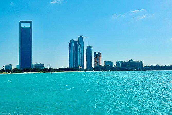Private Abu Dhabi Sightseeing Tour from Dubai - Dates Market: a quick food-and-culture stop that feels more personal