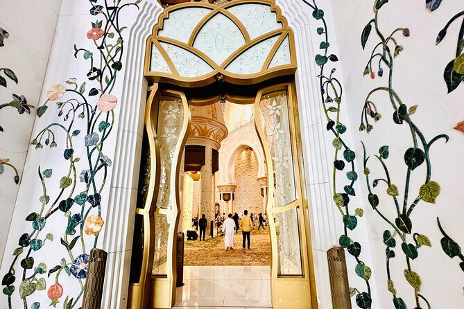 Private Abu Dhabi Sightseeing Tour from Dubai - Sheikh Zayed Grand Mosque: the architecture tour you’ll actually remember