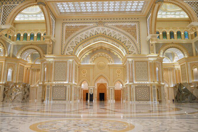 Private Abu Dhabi Tour and Ferrari World Entry with Transfer - Sheikh Zayed Grand Mosque Center: the centerpiece you’ll remember
